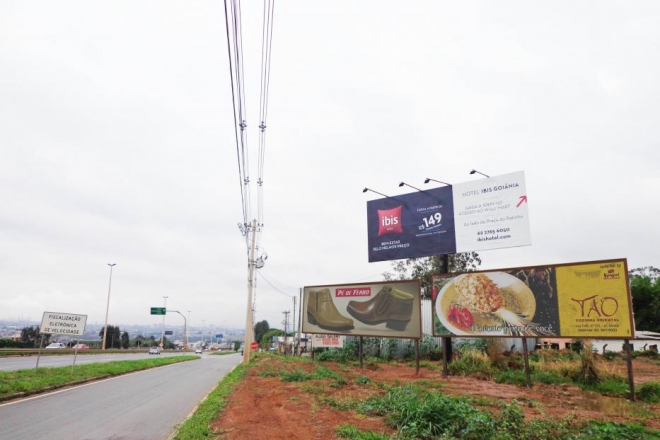 BR153 - CHEGADA - MABEL - POLO EMPRESARIAL GOIÁS - CHEGADA DE SÃO PAULO, ENTRADA DAS CIDADES, Posição BC, Número 150