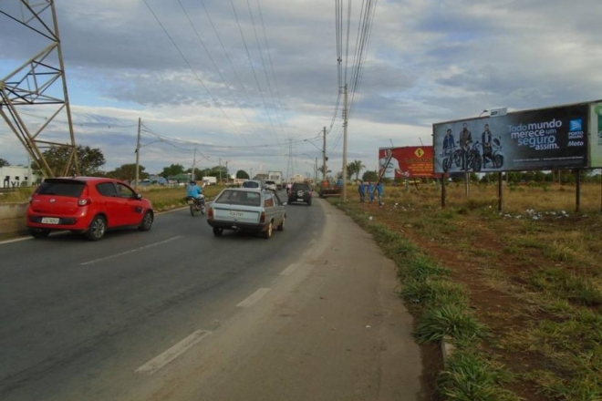 ANEL VIÁRIO - VIADUTO - ACESSO GARAVELO - SENTIDO GO040 - SAÍDA CONDOMÍNIO JARDINS MADRÍ , CONDOMÍNIOS HORIZONTAIS, Posição BC, Número 690