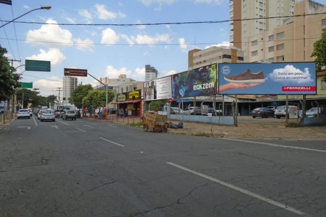 RUA 3 - CASTROS HOTEL - ASSEMBLEIA LEGISLATIVA - AV. B CRUA 03 - PRÓXIMO AV. ANHANGUERA1, Setor Central, Posição BC, Número 754